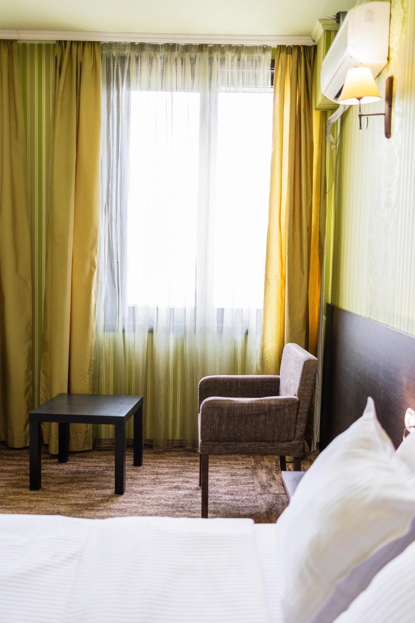 Hotel Neptun 비딘 외부 사진
